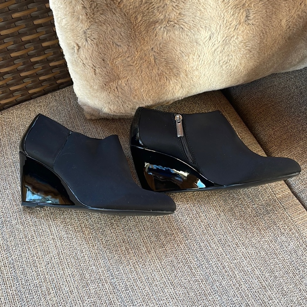 Bandolino black booties Size 8- never have been worn. No box -heel 3 1/4